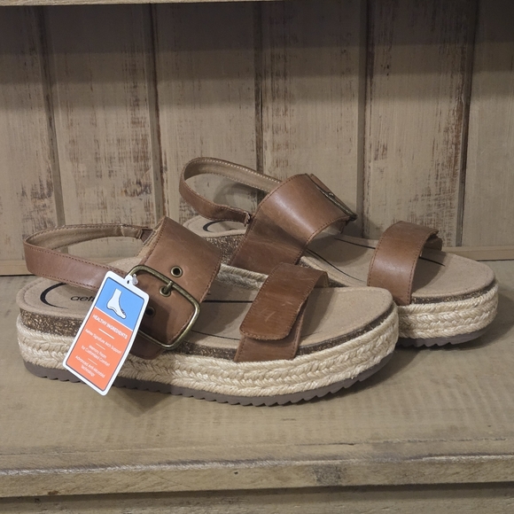 Aetrex Vania Leather Arch Support Platform Walnut Sandal Size 8.5 NWT - Picture 1 of 10